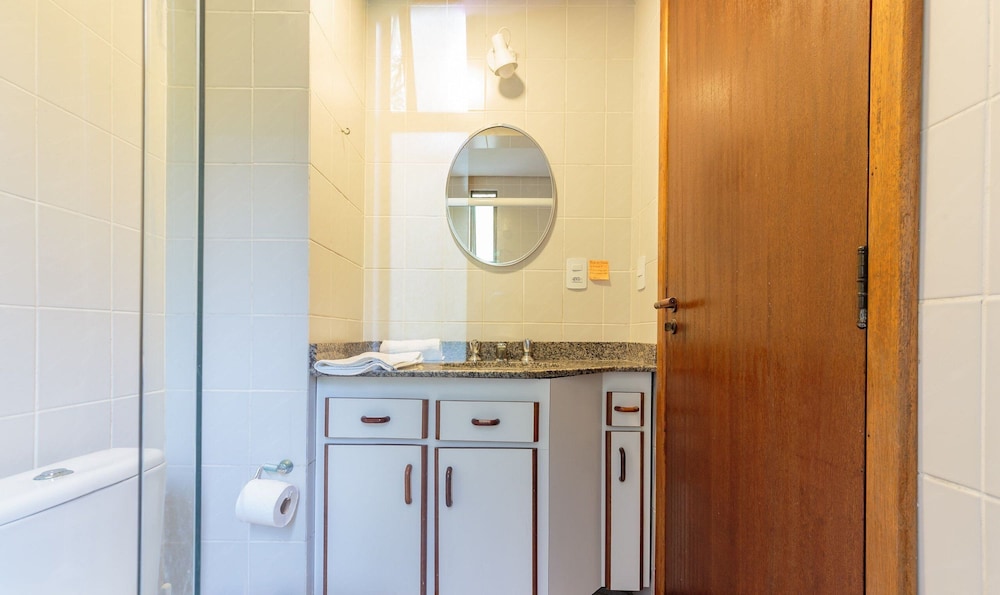 Apt 300m From the Charming Praia Brava Ccu203