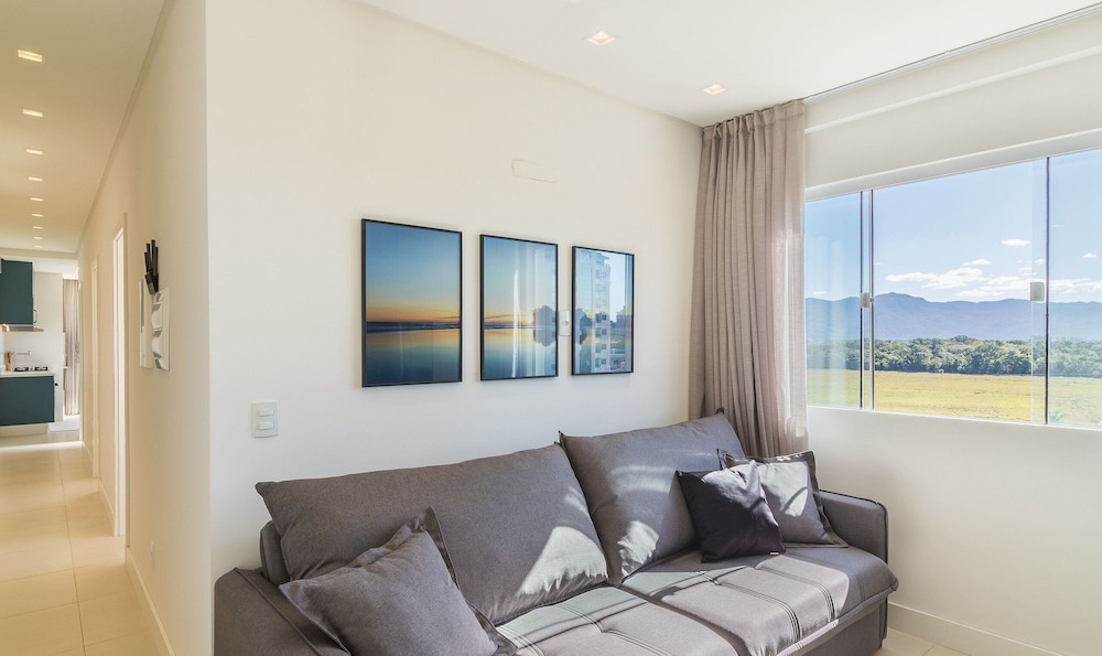 Modern Apartment with barbecue in Porto Belo LDA0703