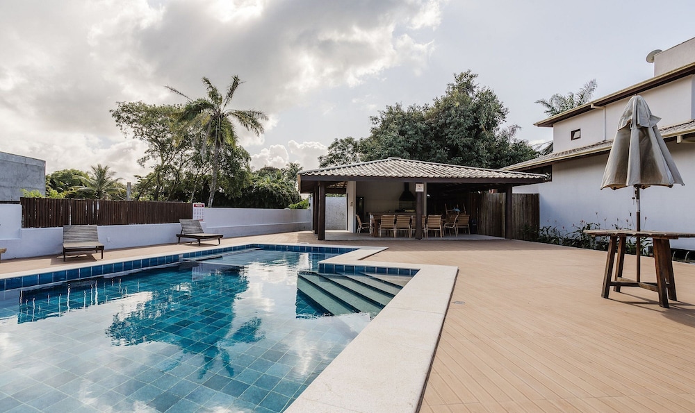 House With a Pool 5 Minutes From the Beach Cmv004