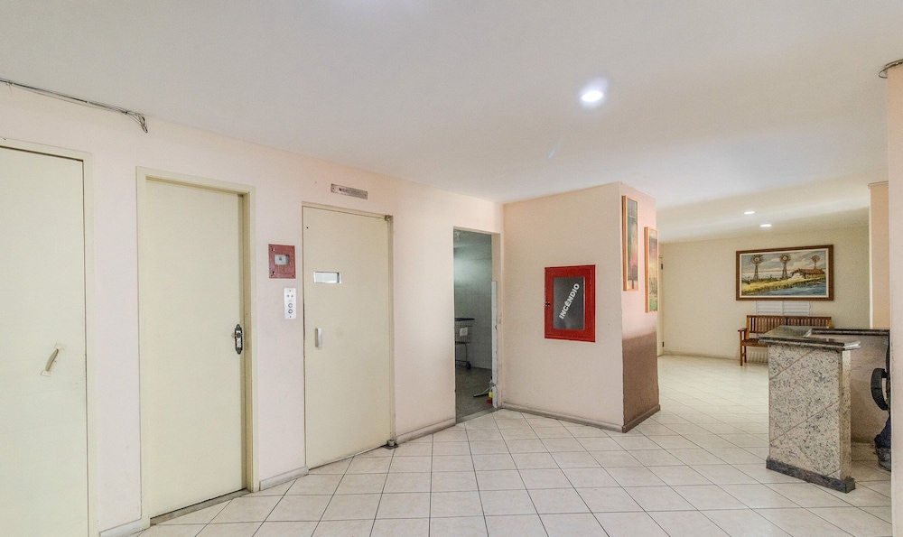 Cozy Apt 350m From Praia do Forte Ecf0306