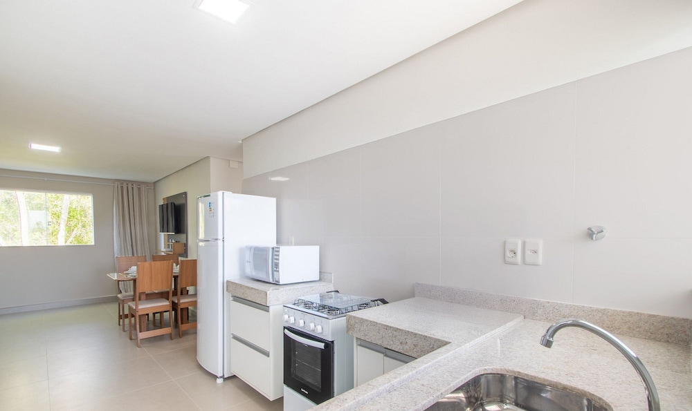 Apartments Near Muta Beach, BA - Rfms