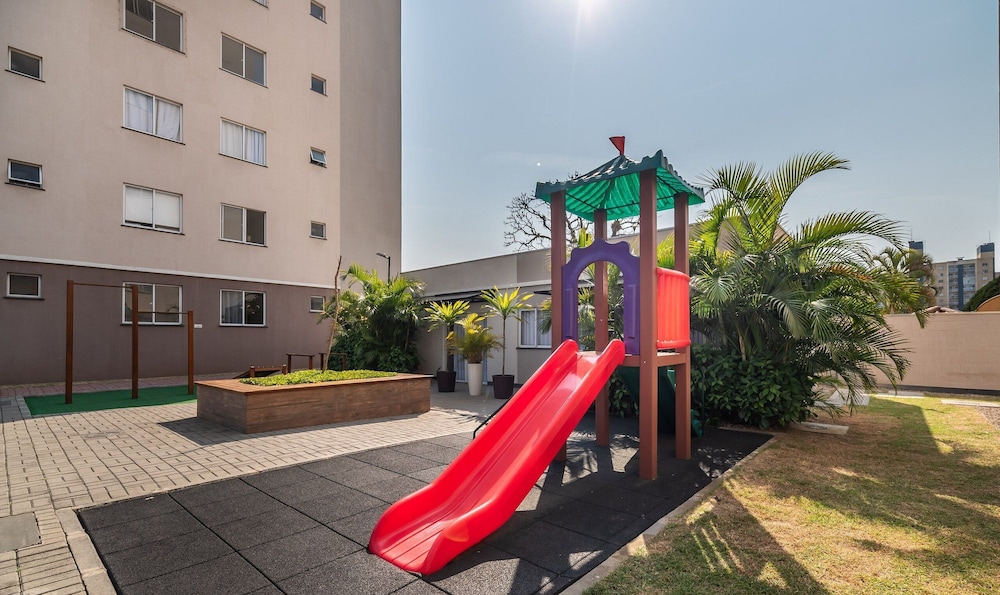 2BR Apt w/ Pool & BBQ 210m - Csi0302