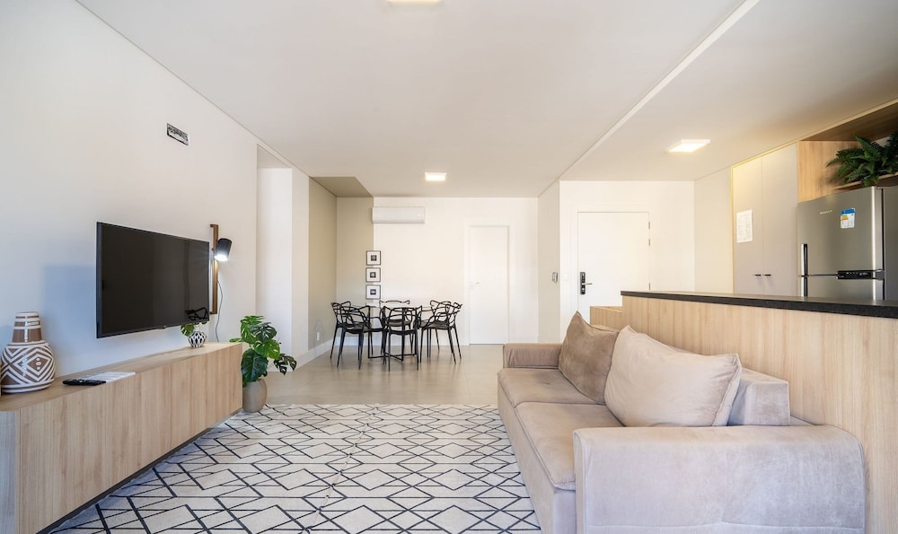 Apartment w/ Barbecue 150m the Beach Jurere Ran203