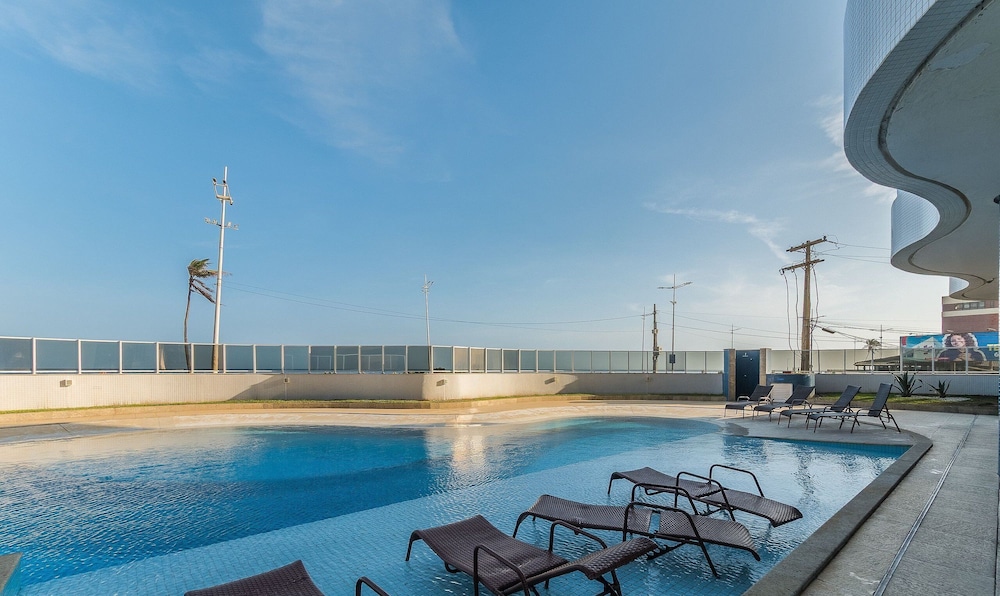 Your Exclusive Stay in a Building With a Pool Just Steps From the sea - WJA