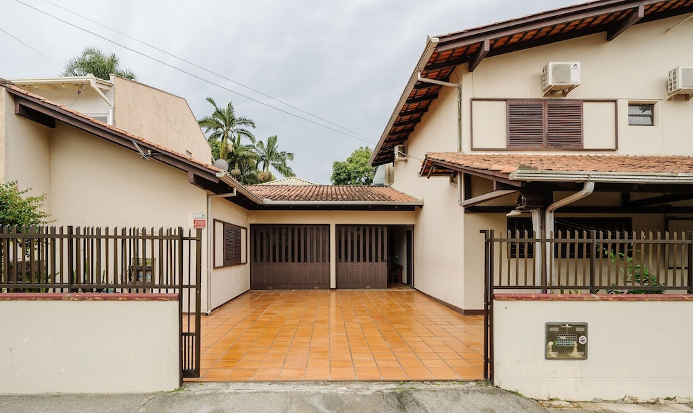House 100m From the Beach in Barra Velha Aia2200
