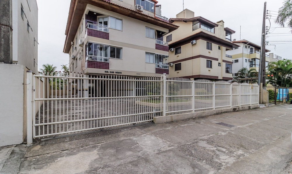 Fully Equipped Apartments Just Minutes From Jurere Beach - CIE