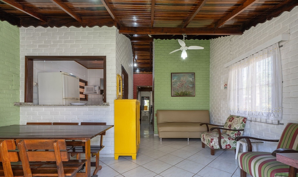 3BR House 230m From Beach w/ BBQ & Grg Rgv115