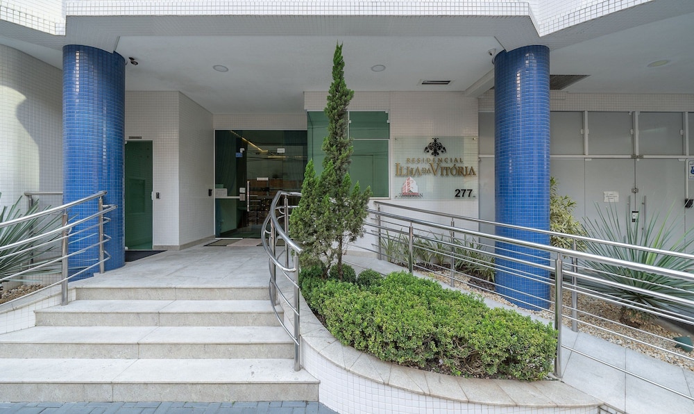 3BR Apt w/ BBQ 300m From the Beach Ivt1301