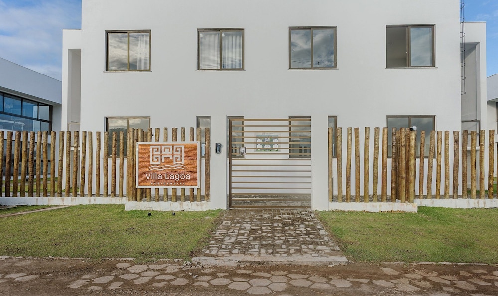 Modern and Sophisticated Apartments Near the Beach in Marau VLL