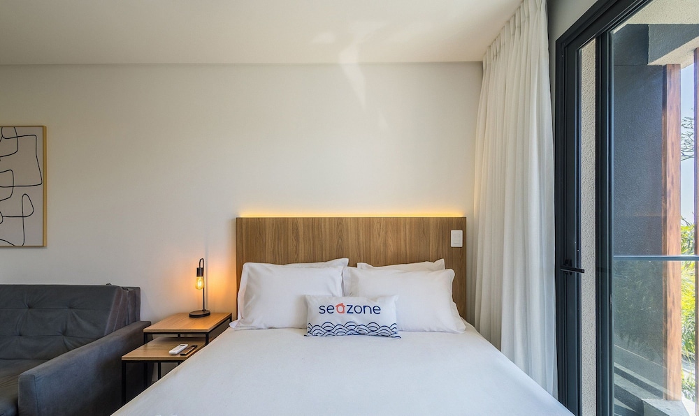 Studios With Side Sea View at Penha Spot PSO - L