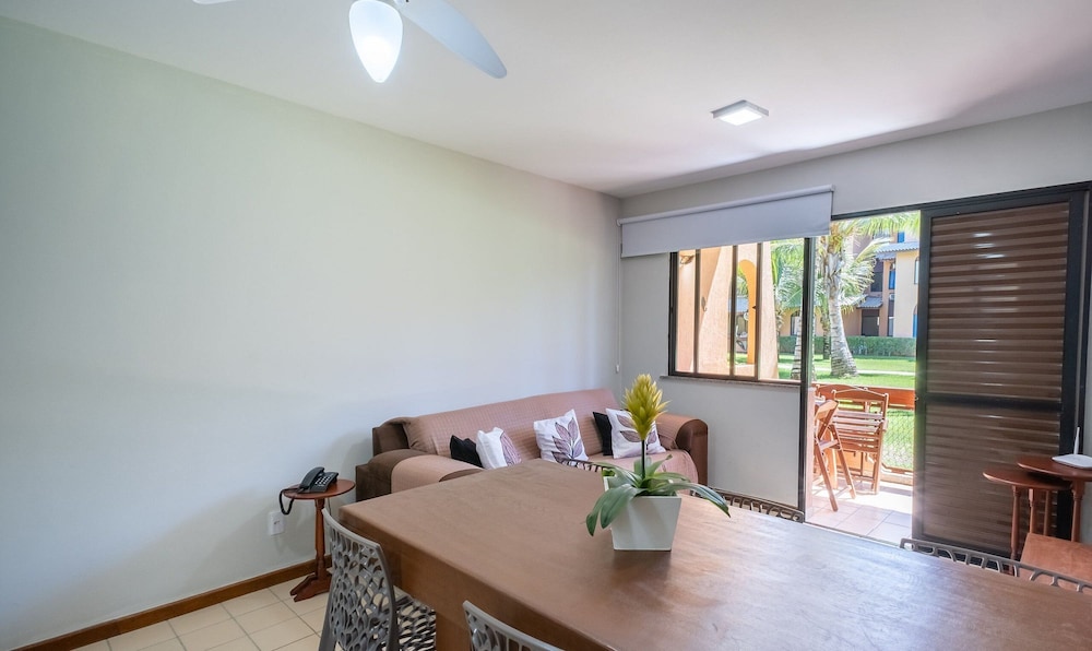 Condominium With Gym and Pool in Guarajuba - Camacari GSH