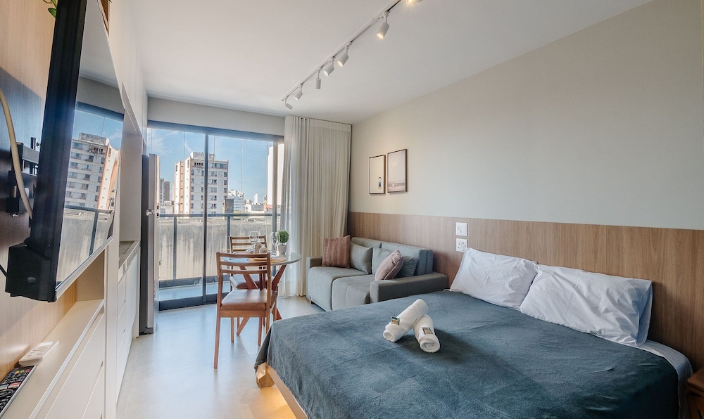 Stay With Style and Convenience in Salvador LIV