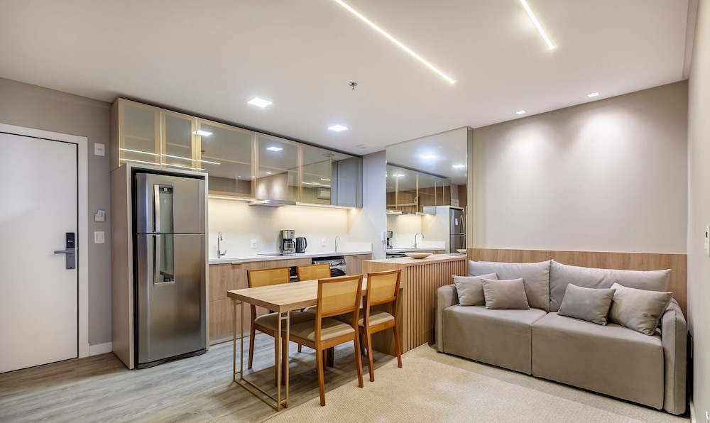 IFT - Ed. Infinity Tower Flat 350m From Meia Praia