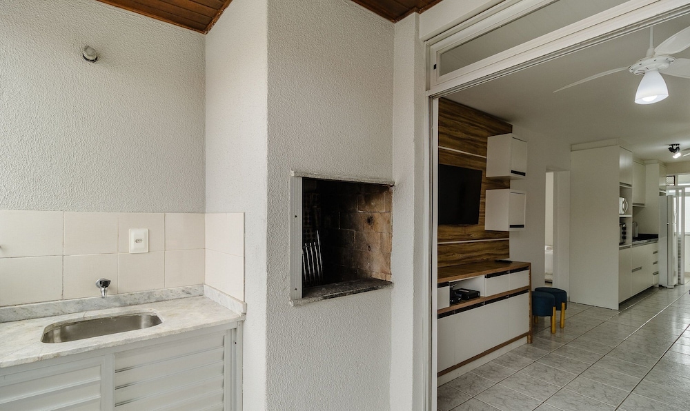 Apt W/balcony 100m From Beach - Ingleses Eab203
