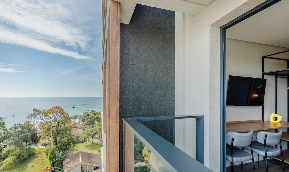 Studios in a Seaside Building, Close to Beto Carreiro at Penha Spot - Psob