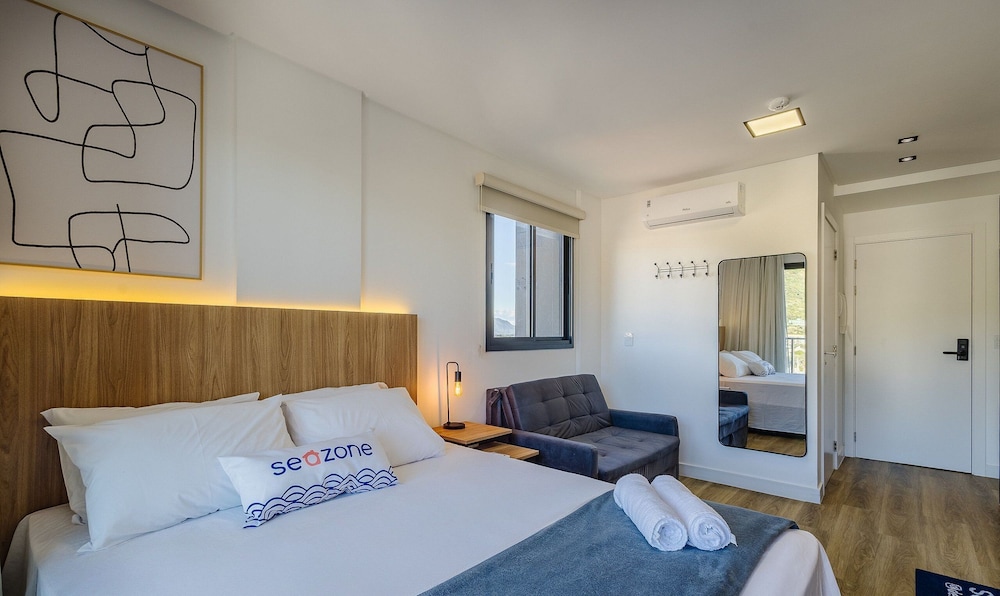 Studios With Side Sea View at Penha Spot PSO - L