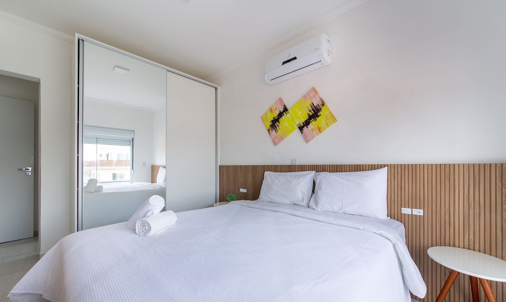 Modern apt w/ Barbecue 600m From the Beach Com305