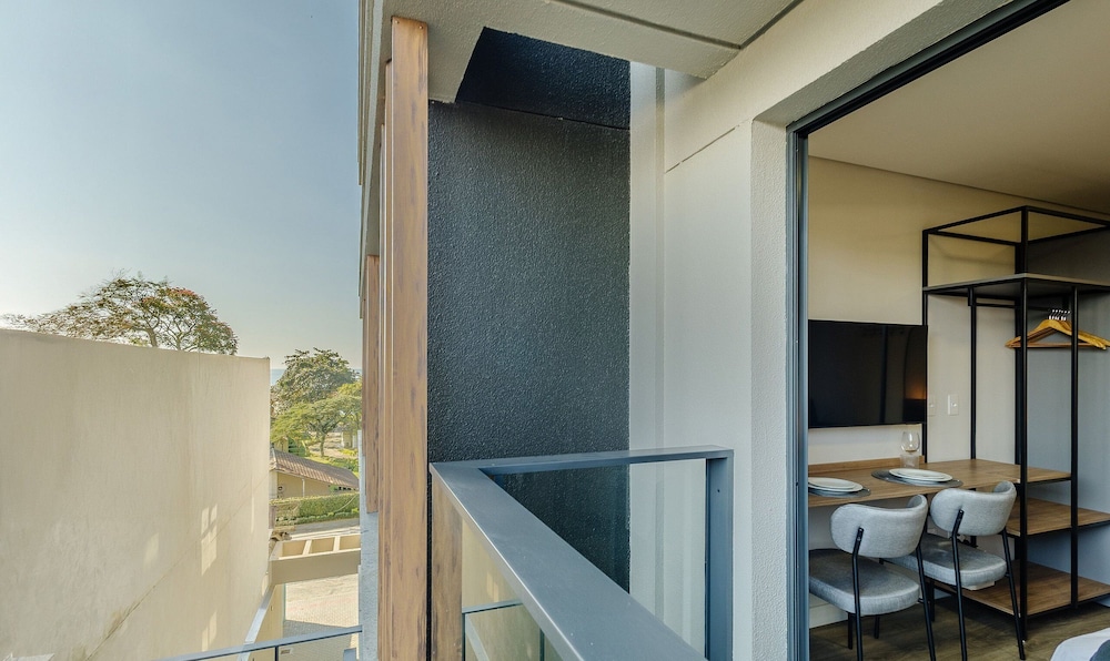 Studios in a Seaside Building, Close to Beto Carreiro at Penha Spot - Psob