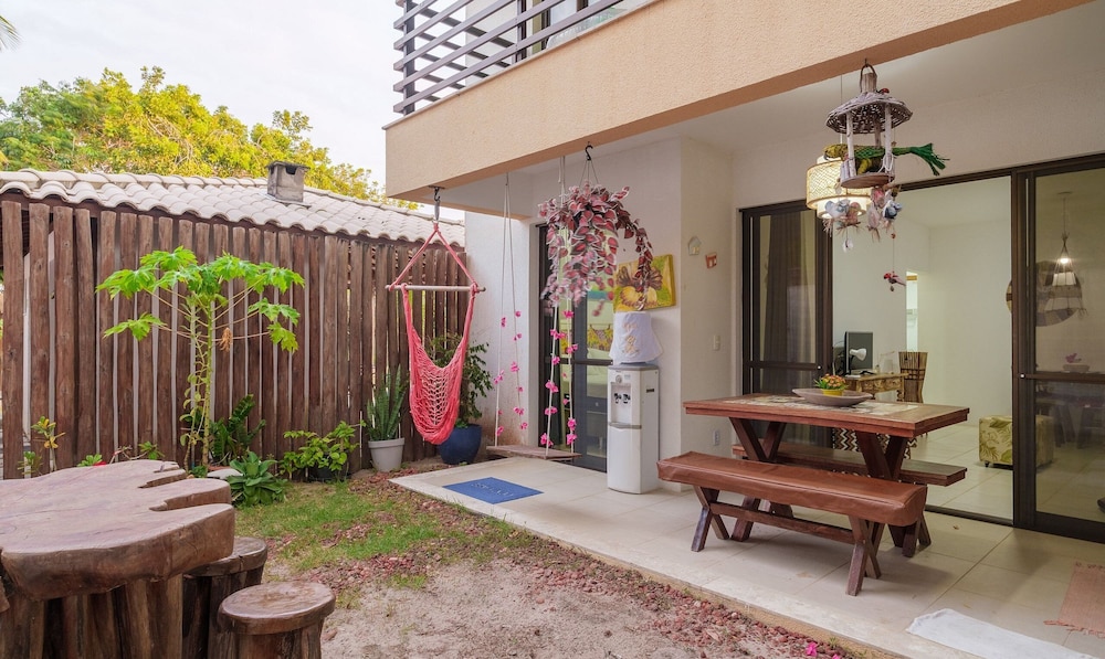 Comfortable apt With Pool Near the Beach Vrl0002