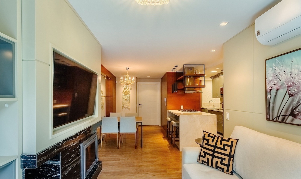 Beautiful 2 Bedroom Apartment in Canela Dal207
