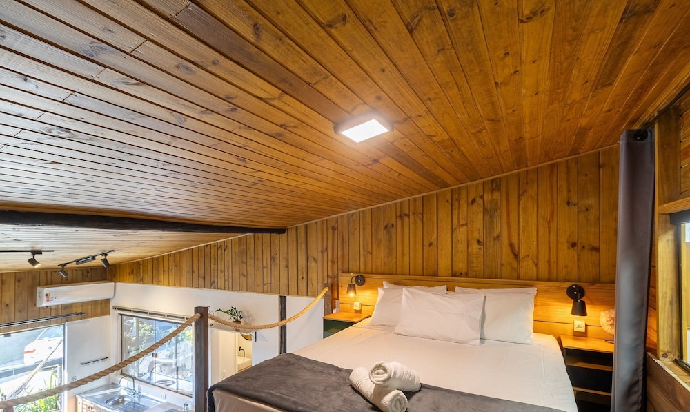 Your Getaway in Florianopolis, Just Minutes From the Beach NDE
