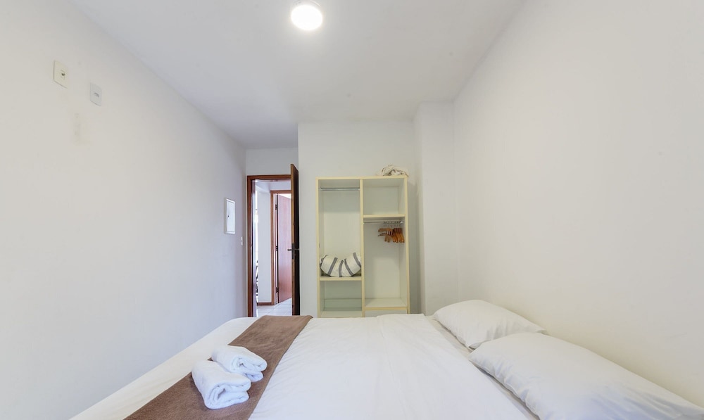 Apt 300m From the Charming Praia Brava Ccu203