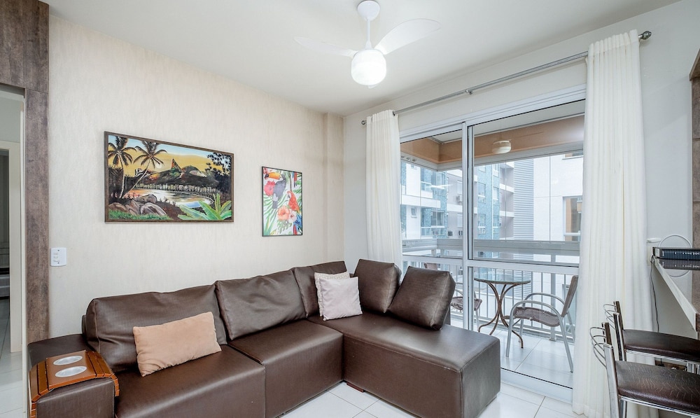 Apt W/balcony 350m From Beach - Ingleses Ira204