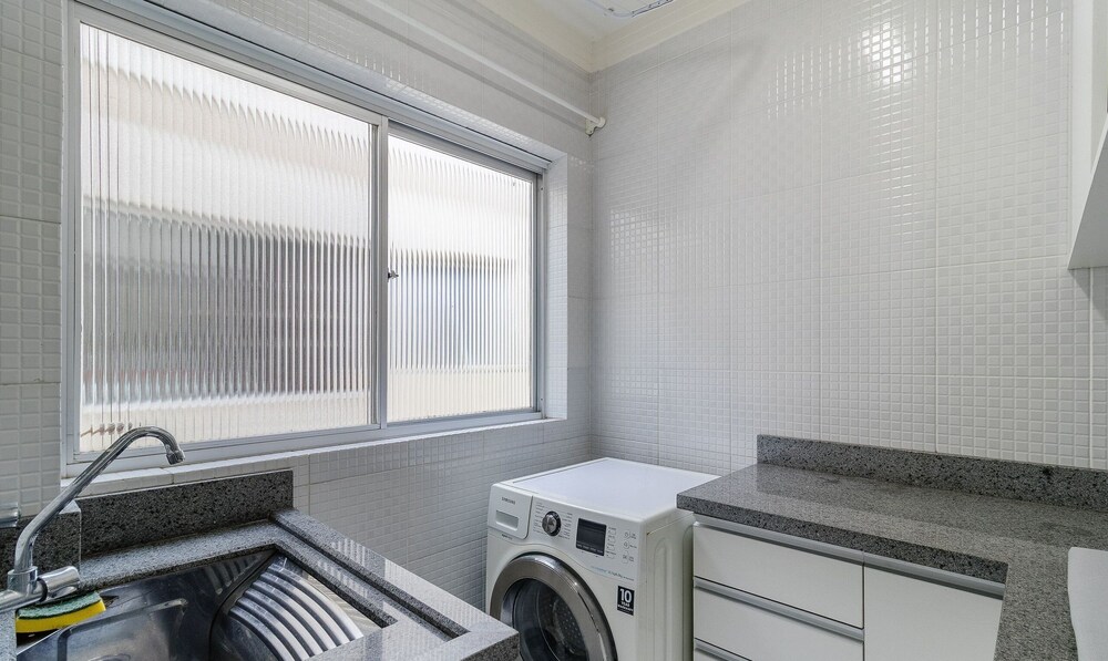 Complete apt w Privileged Location Floripa Csu0402
