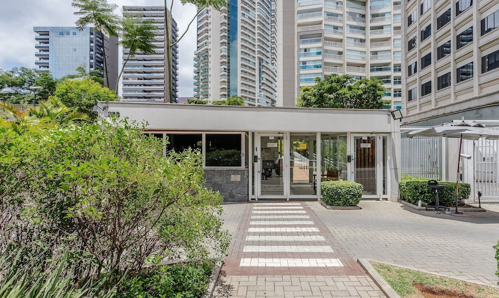 Studio 240m From Pinheiros Train Station Spi0811