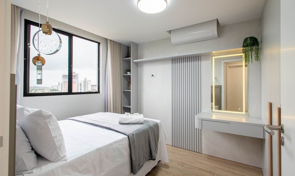 Fully Equipped Apartments in a Building With a Pool, 400m From Picarras Beach - Bacs