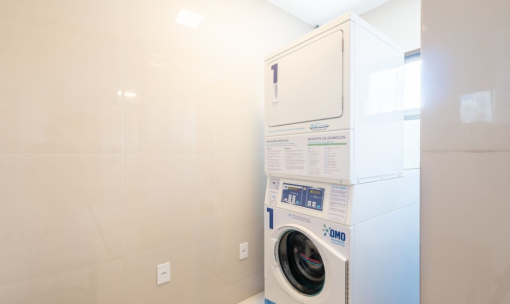 Fully Equipped Apts With Leisure Minutes From the Beach Hfos