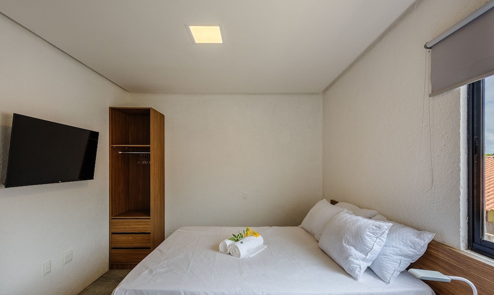 Houses in a Gated Community 100m From Marceneiro Beach - Hvas