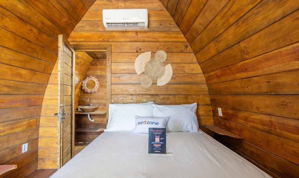 Beachfront Cabins in Bahia – OTX