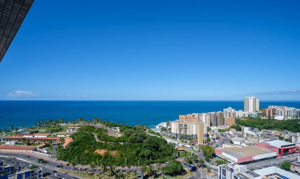Apartments in a Building With a Pool 800m From the Beach in Salvador - EDF