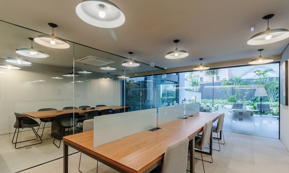 Charming Studio With Pool in POA Grb0917