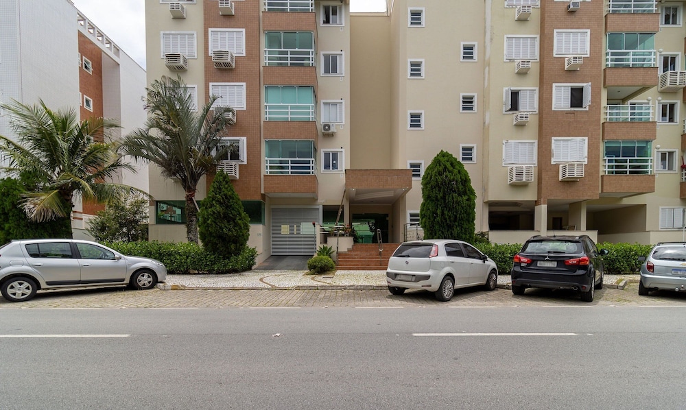 Apt With Balcony, few Minutes From the sea Ccb103