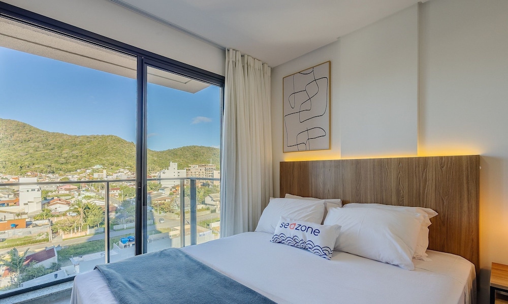 Studios With Side Sea View at Penha Spot PSO - L