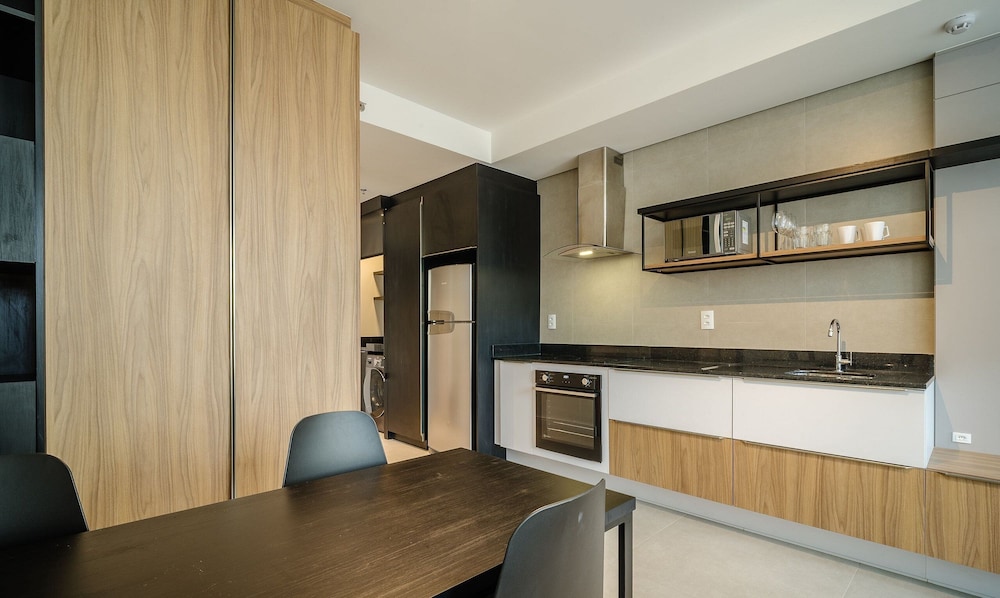 Modern and Fully Equipped Apartments Just Minutes From Lagoa da Conceicao and the Beach - VTD