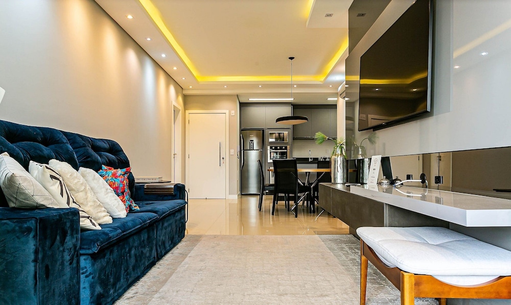 Sophisticated fit With 3 Suites Jurere Les403