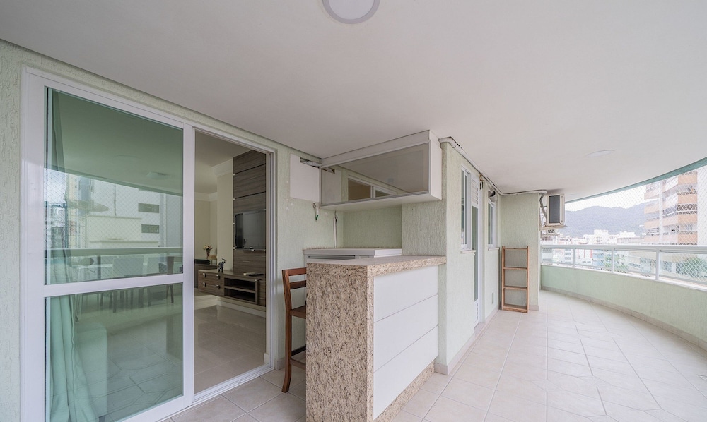 3rooms apt w Suite and bbc Close to Beaches Egv302