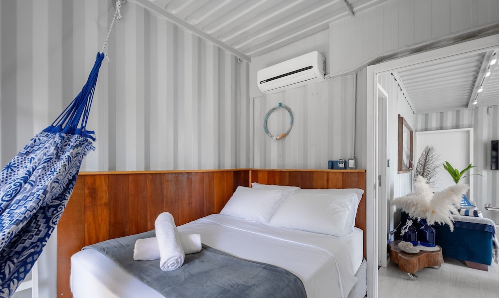 House Near the Beach and Beto Carrero Efp0356