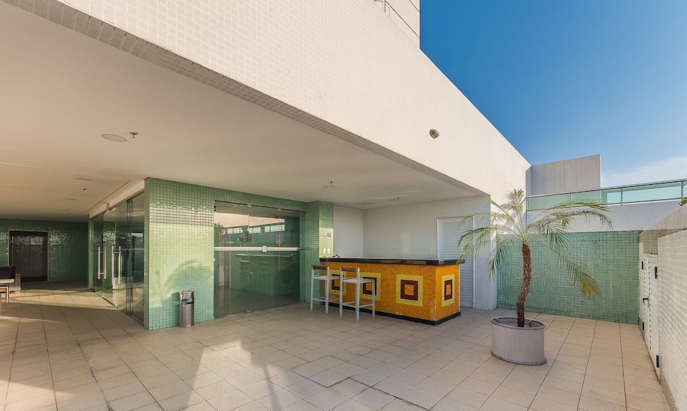 Your Complete Stay in a Building With Pool and Gym, 290m From Shopping da Bahia - Ibfs