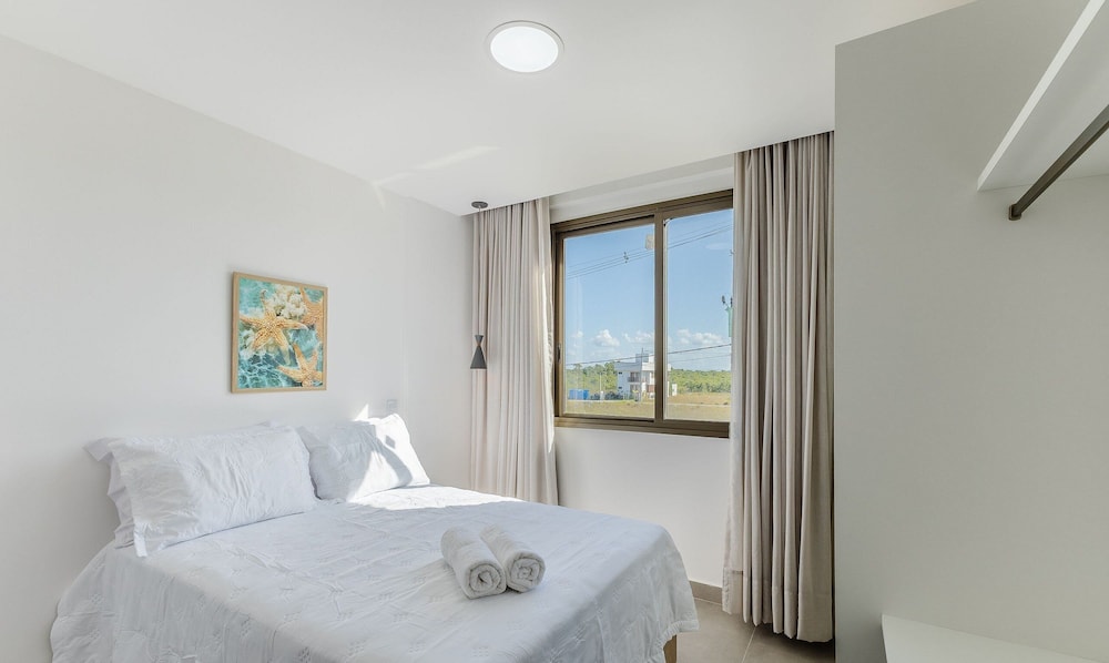 Modern and Sophisticated Apartments Near the Beach in Marau VLL