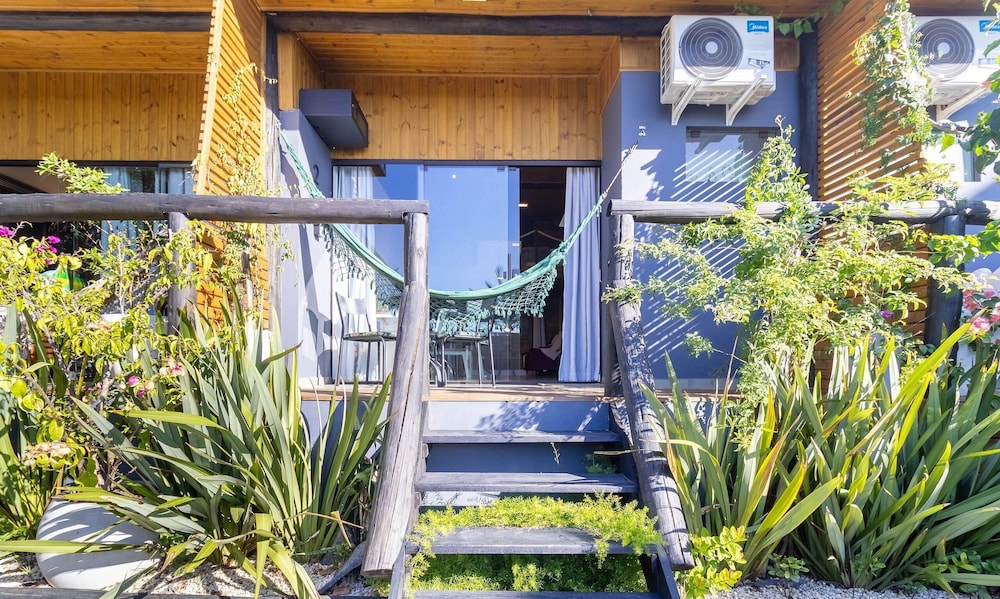 Your Getaway in Florianopolis, Just Minutes From the Beach NDE