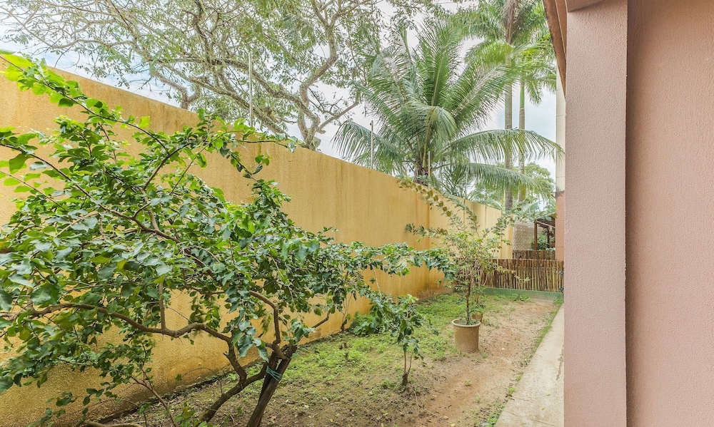 Condominium With a Pool 850m From Praia do Sul, Ilheus/ba VGT