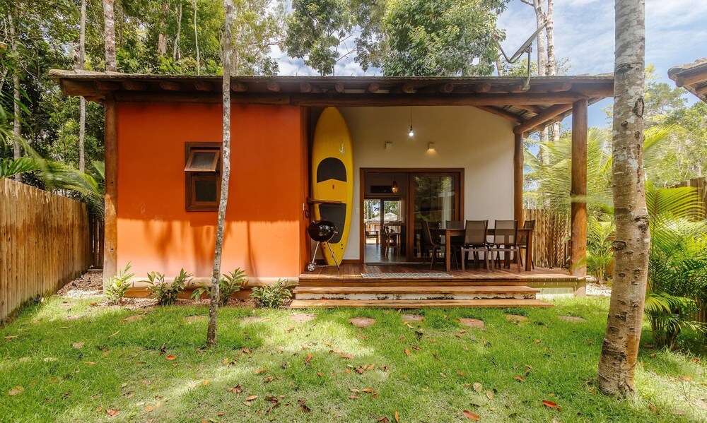 Houses in the Ecovillage D'ajuda Condominium - EVL
