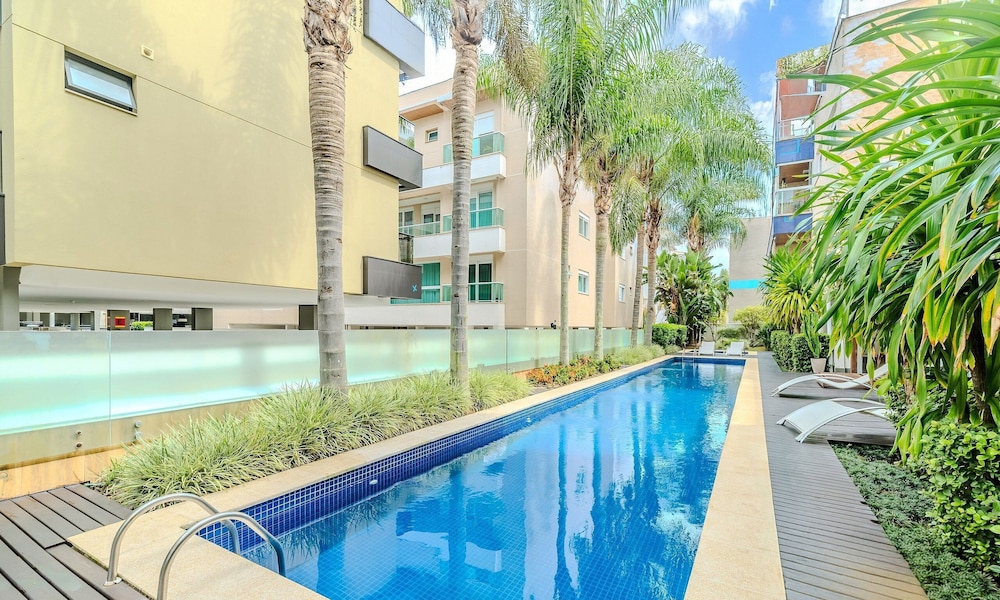 Beautiful Apart w/ Balcony 500m From Beach Nng0102