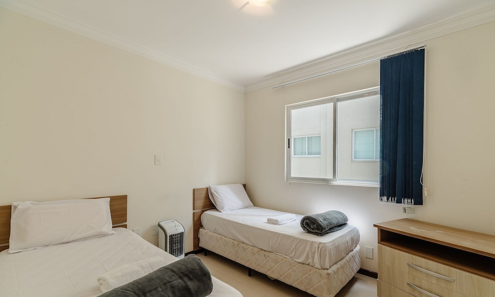 Seaview apt w/ BBQ 50m From Beach Att0602