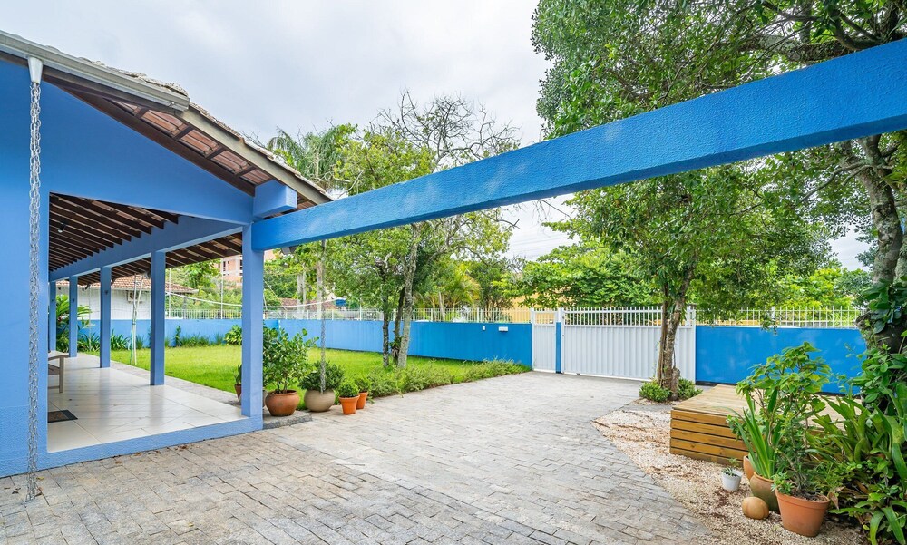 4BR Home w/ BBQ 100m From Beach Jat0355