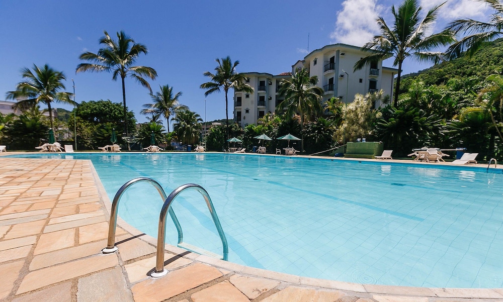 WTE - Resort-style Condominium 100m From the Beach